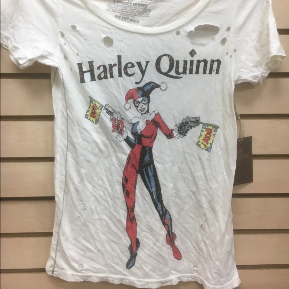 TRUNK LTD women's Harley Quinn Batman distressed vintage white tee sz xs